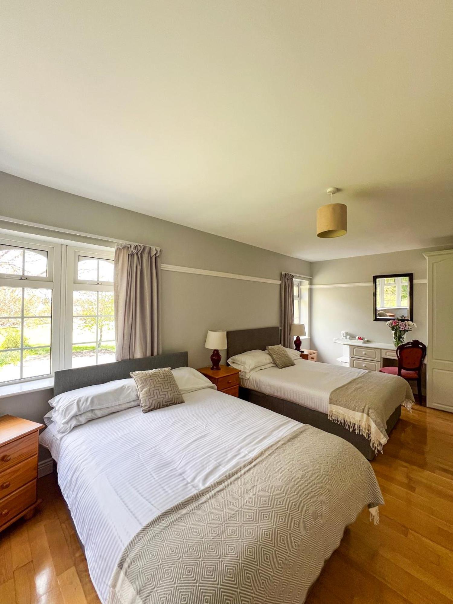 Woodville Lodge Guesthouse Cill Airne Esterno foto