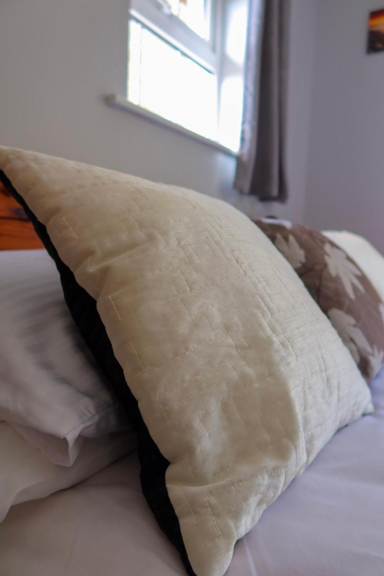 Woodville Lodge Guesthouse Cill Airne Esterno foto