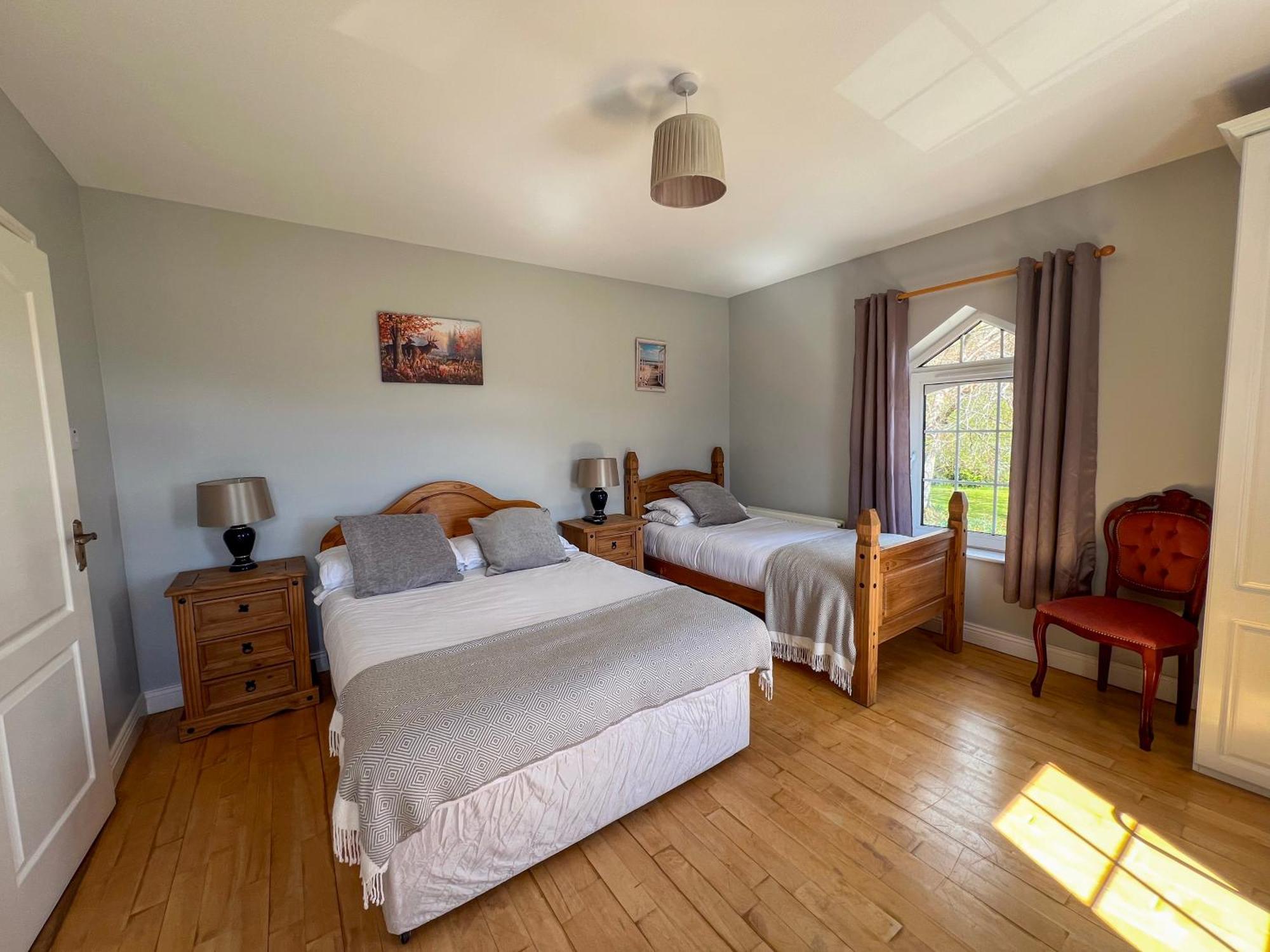 Woodville Lodge Guesthouse Cill Airne Esterno foto